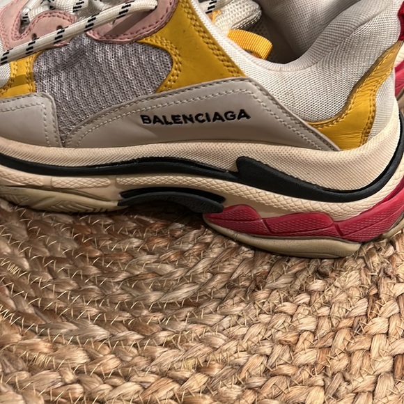 BALENCIAGA TRIPLE S SNEAKERS SIZE 41 - Picture 4 of 9